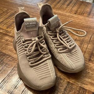 STEVE MADDEN MAXIMA SIZE 8